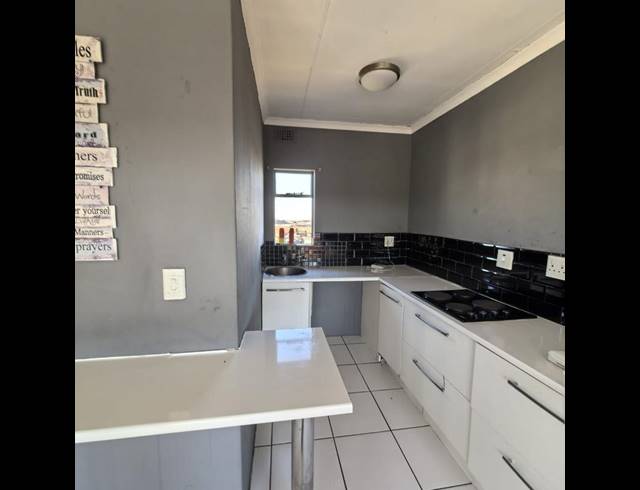 2 BEDROOM APARTMENT FOR SALE IN FLEURHOF